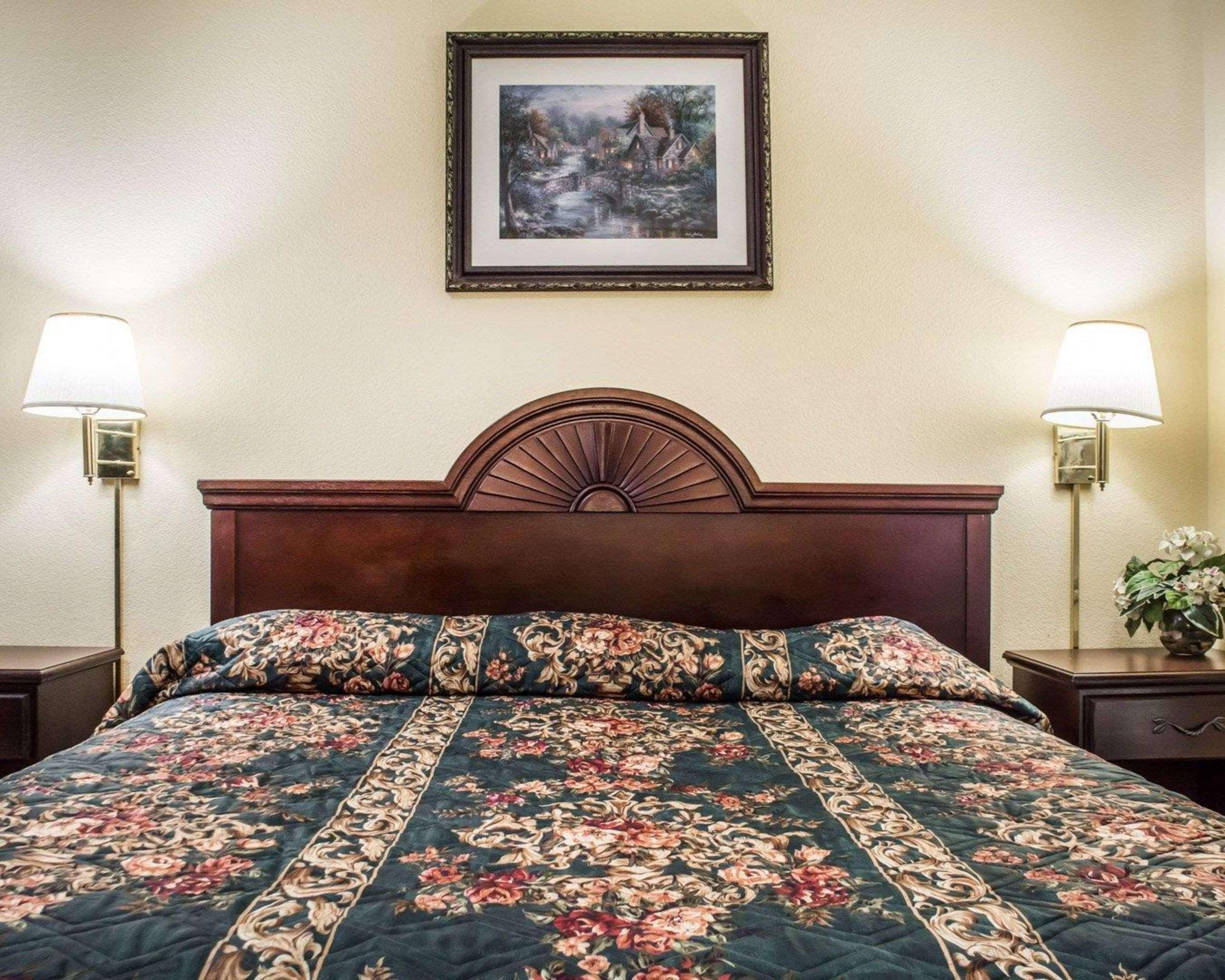 Econo Lodge & Suites Airport North Syracuse Exteriér fotografie