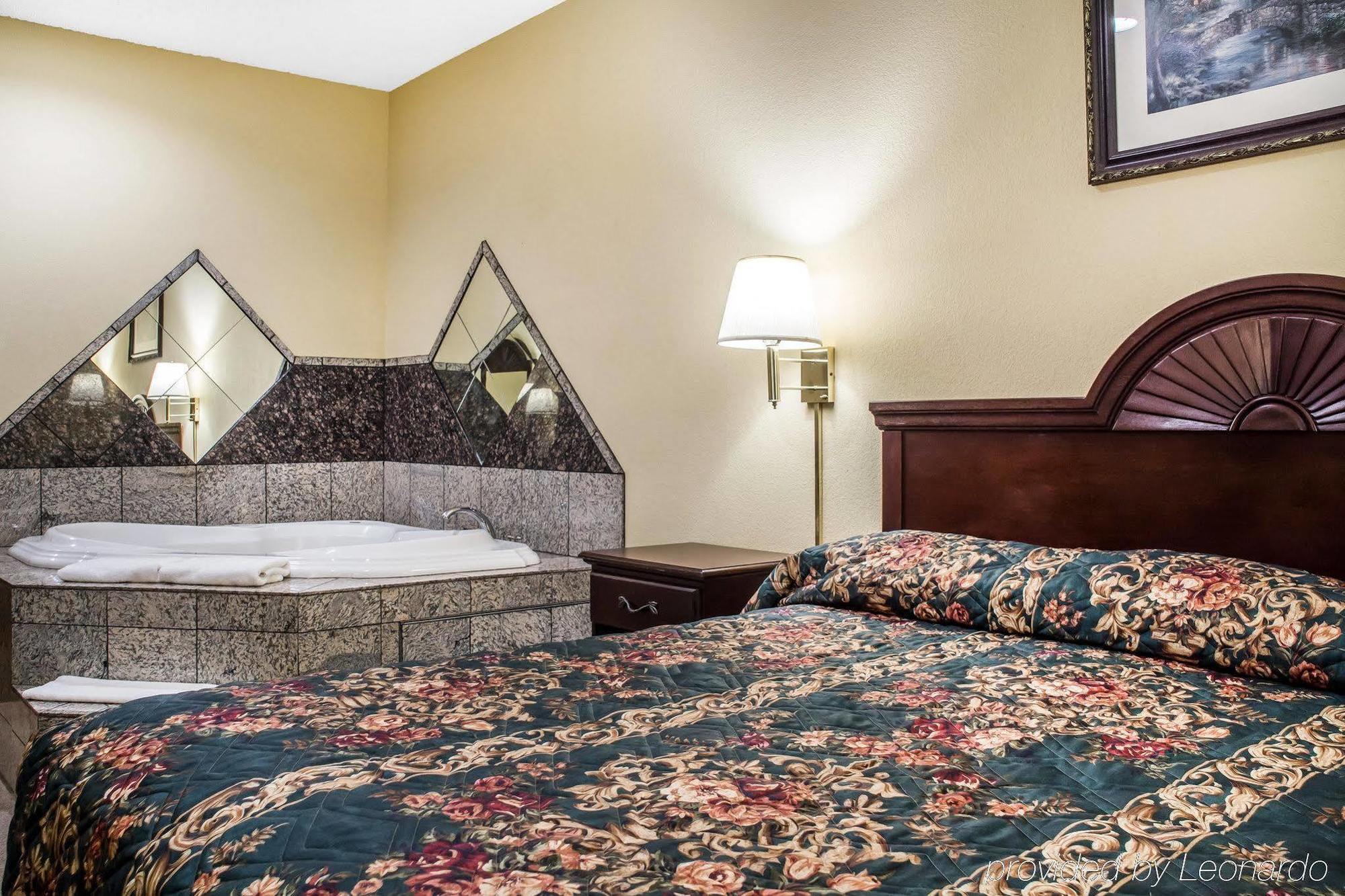 Econo Lodge & Suites Airport North Syracuse Exteriér fotografie