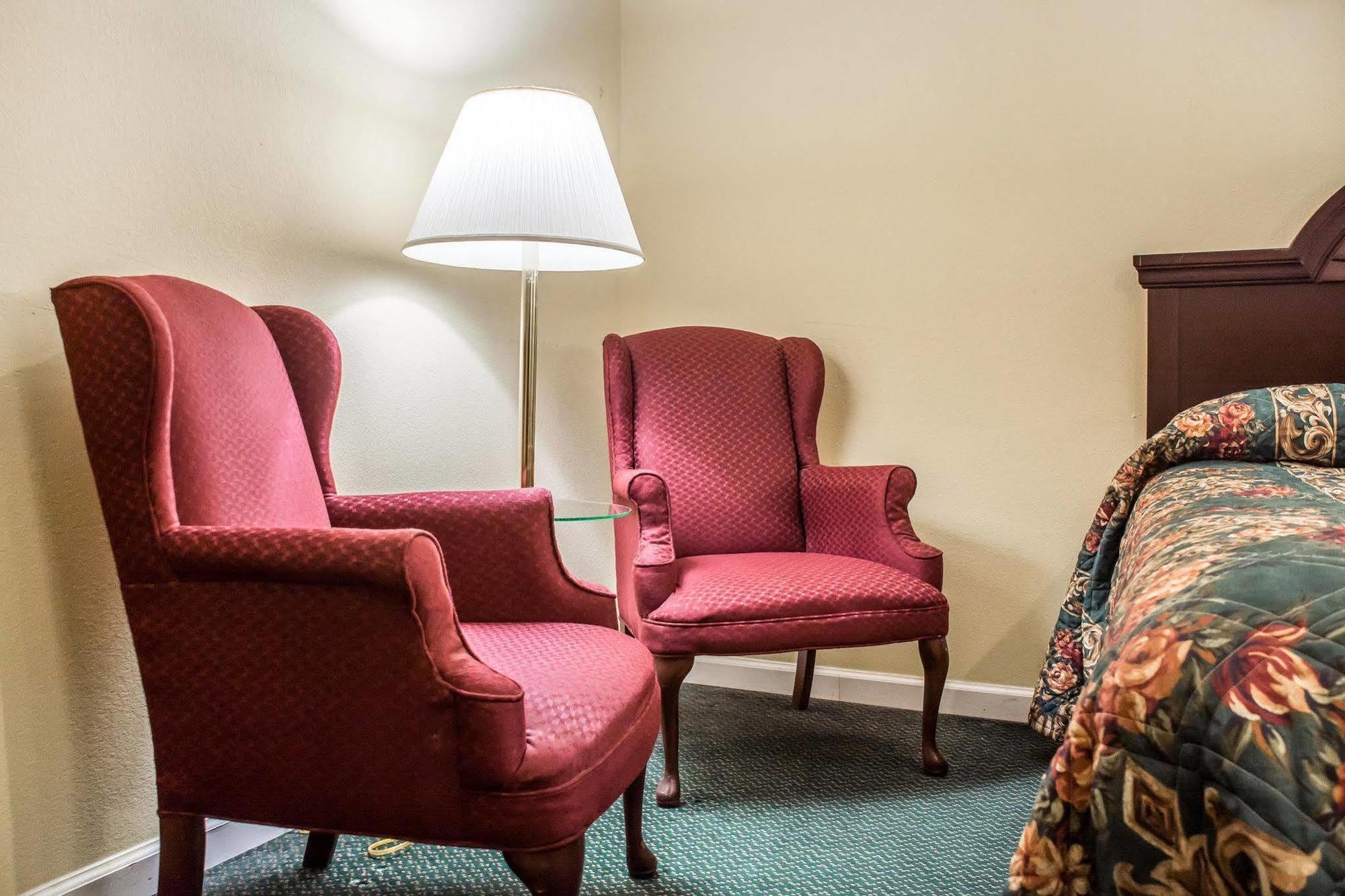Econo Lodge & Suites Airport North Syracuse Exteriér fotografie