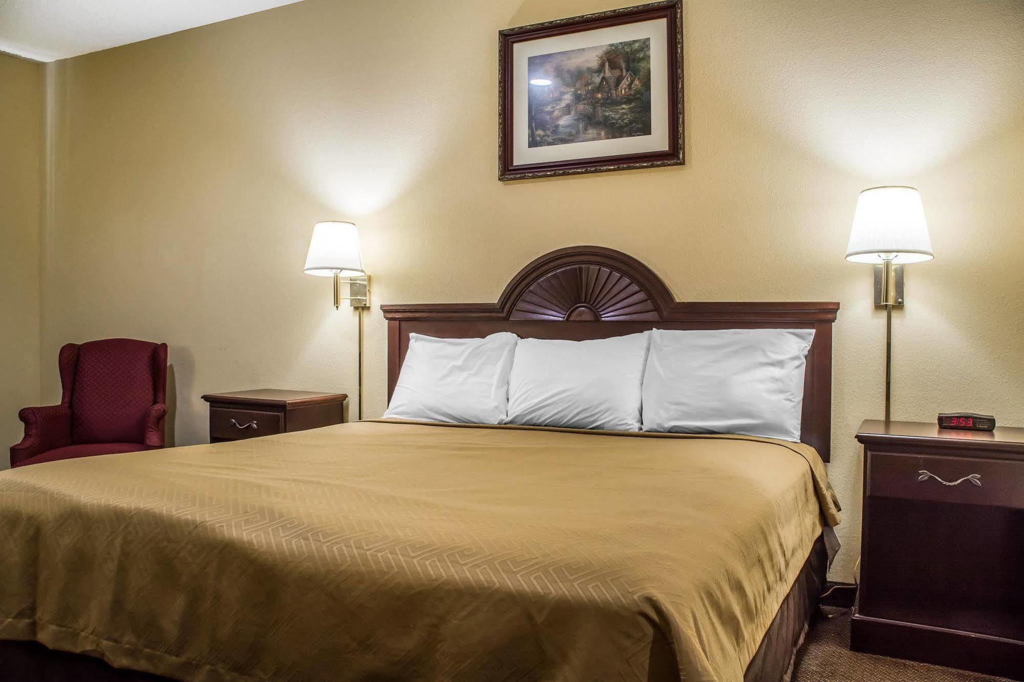 Econo Lodge & Suites Airport North Syracuse Exteriér fotografie